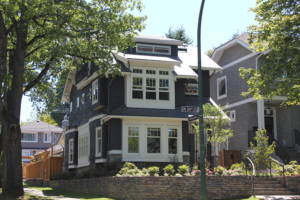 Exterior paint and trim colour