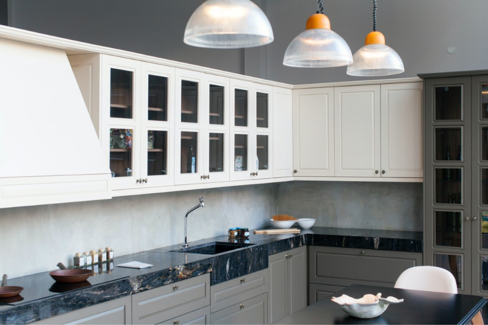 Kitchen cabinet refinishing offers many colour options