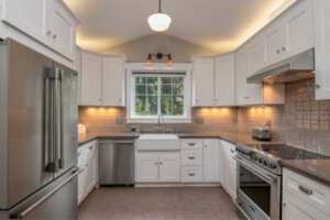 Kitchen Cabinet Refinishing